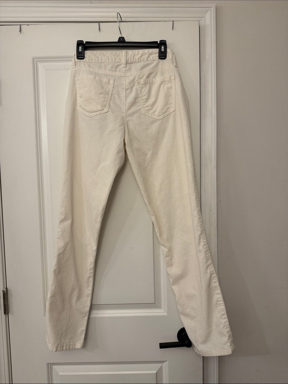 Tommy Hilfiger Women's off white Straight-Leg Jeans - Picture 3 of 3